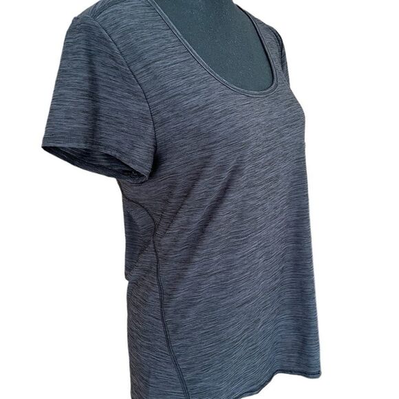 90 Degree by Reflex gray/ black heathered look workout top, size L - Picture 4 of 5